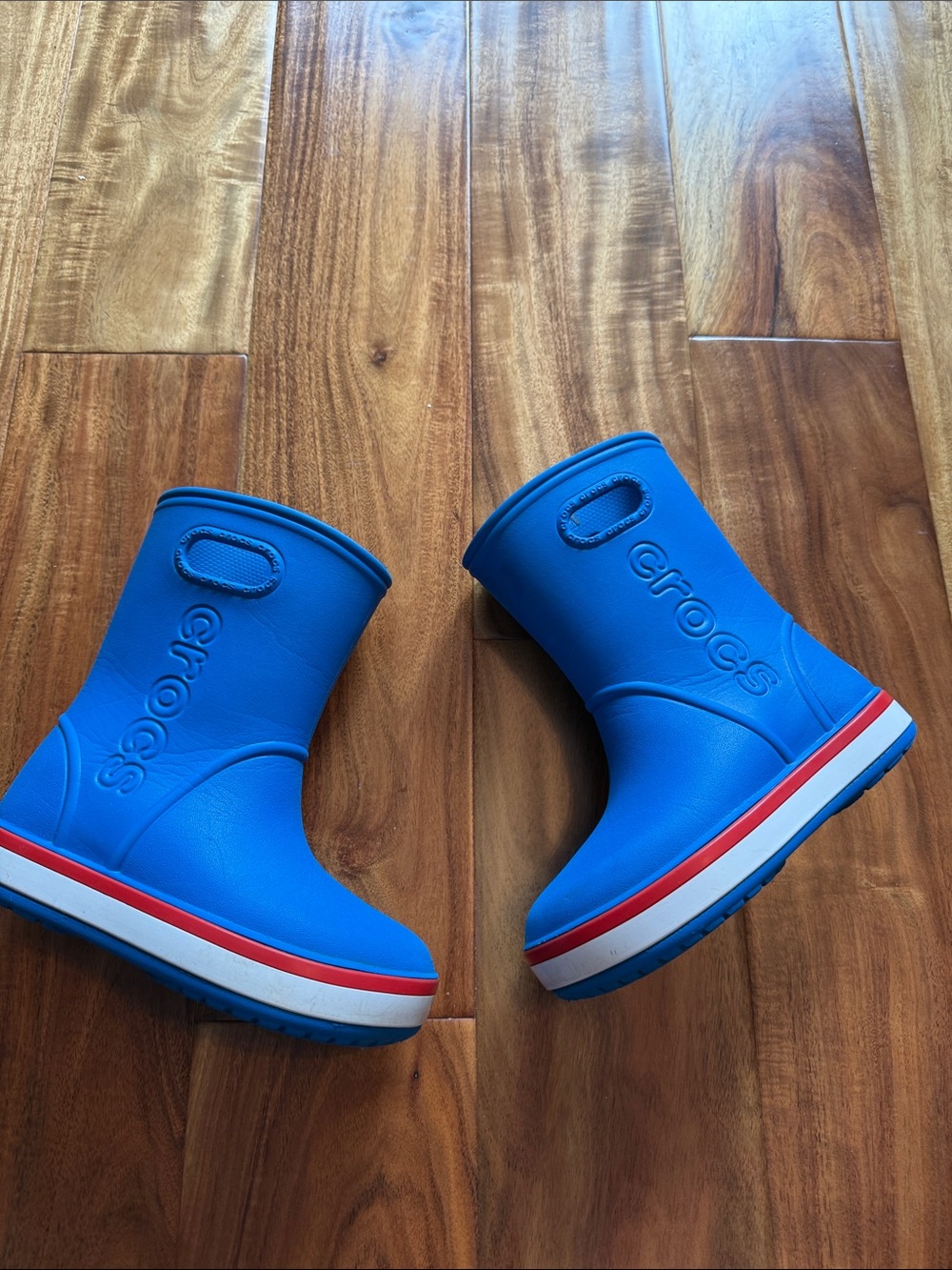 Crocs rain boots in size 11